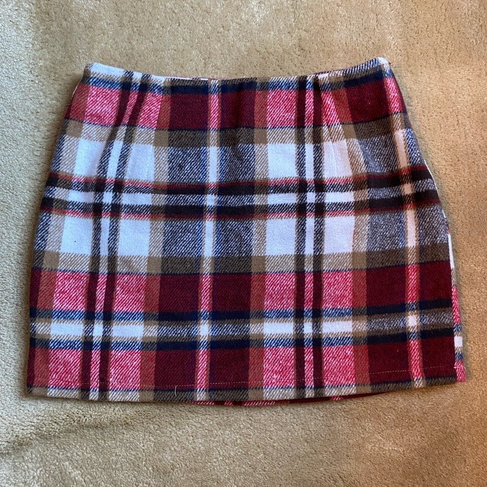 Women’s Red Plain Mini Skirt - M